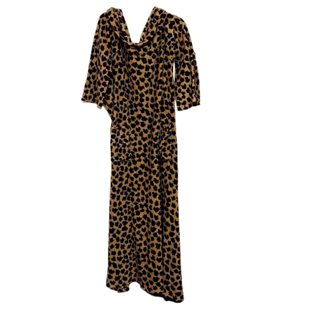 🌞 PJ Couture couch wrap snuggle fleece blanket robe swaddle leopard print OS
